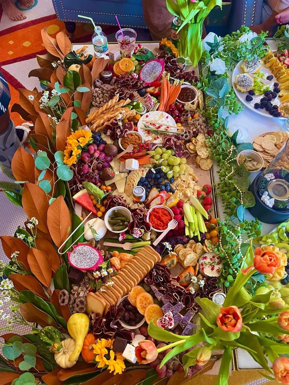 Overhead view of an abundant grazing table